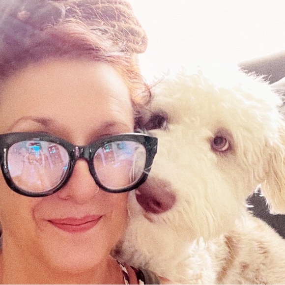 Meet your Posher, Denie - Picture 6 of 9